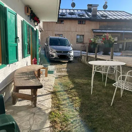 Casetta Cucu 아파트 산비토디카도레